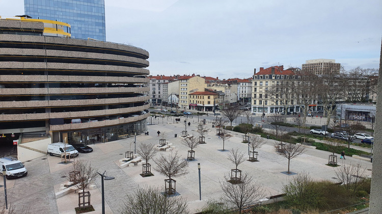 Ma-Cabane - Location Local commercial Lyon 03, 185 m²