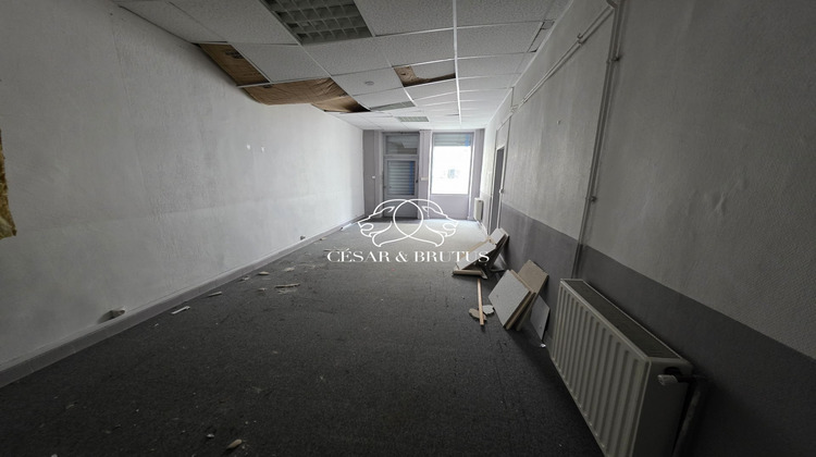 Ma-Cabane - Location Local commercial Lyon 03, 79 m²