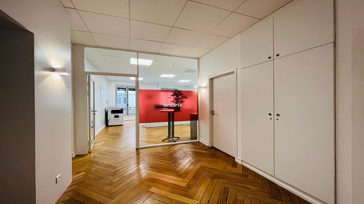 Ma-Cabane - Location Local commercial LYON 1, 185 m²