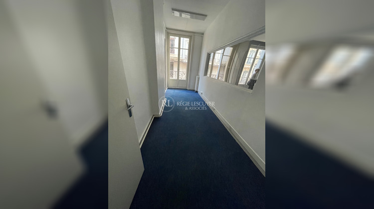 Ma-Cabane - Location Local commercial LYON 2, 208 m²