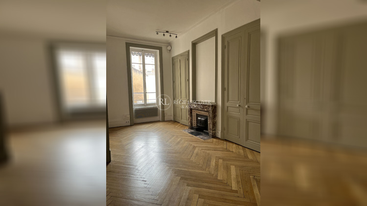 Ma-Cabane - Location Local commercial LYON 2, 64 m²