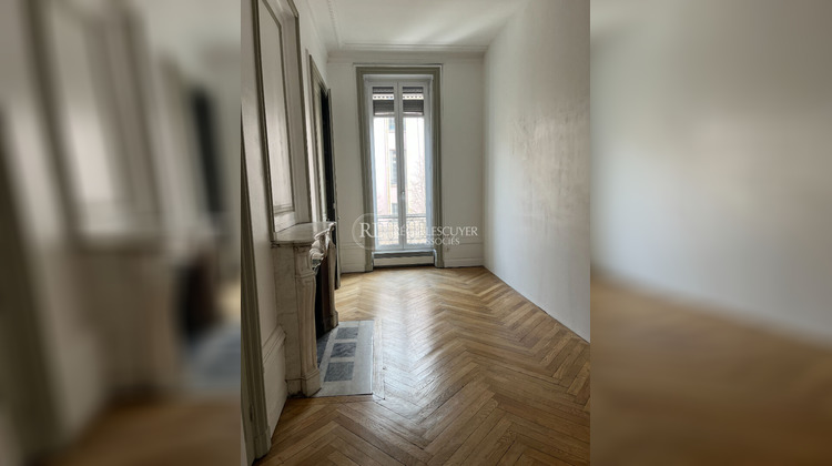 Ma-Cabane - Location Local commercial LYON 2, 64 m²