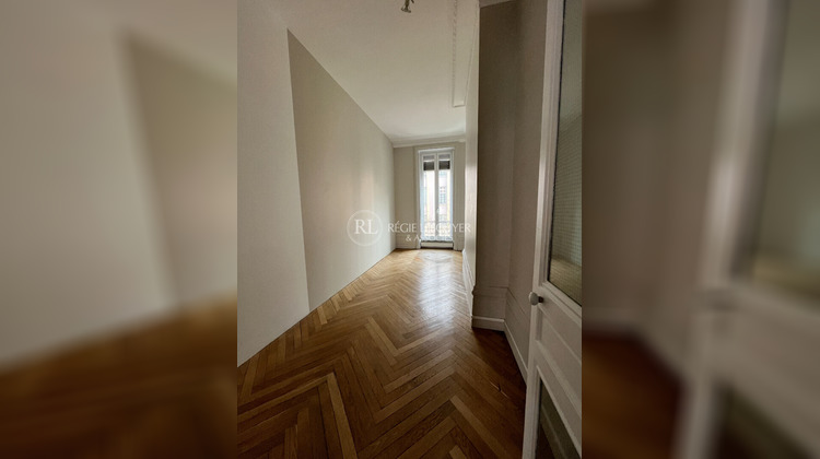 Ma-Cabane - Location Local commercial LYON 2, 64 m²