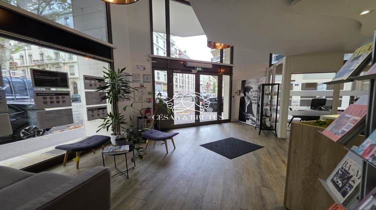 Ma-Cabane - Location Local commercial Lyon, 452 m²