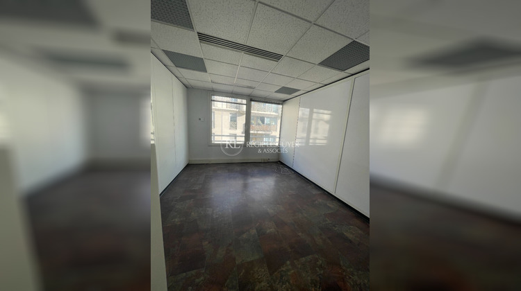 Ma-Cabane - Location Local commercial LYON 7, 90 m²