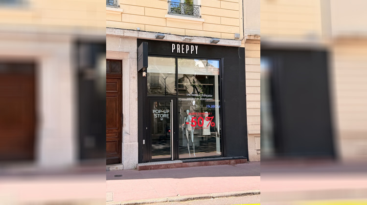 Ma-Cabane - Location Local commercial LYON 8EME ARRONDISSEMENT, 68 m²