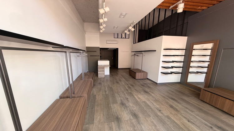 Ma-Cabane - Location Local commercial LYON 8EME ARRONDISSEMENT, 68 m²