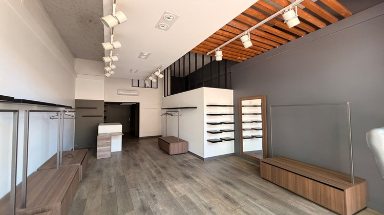 Ma-Cabane - Location Local commercial LYON 8EME ARRONDISSEMENT, 68 m²