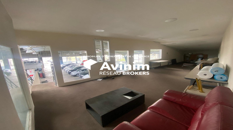 Ma-Cabane - Location Local commercial Mâcon, 890 m²