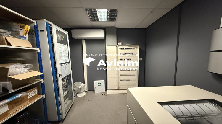 Ma-Cabane - Location Local commercial Magny-en-Vexin, 1779 m²