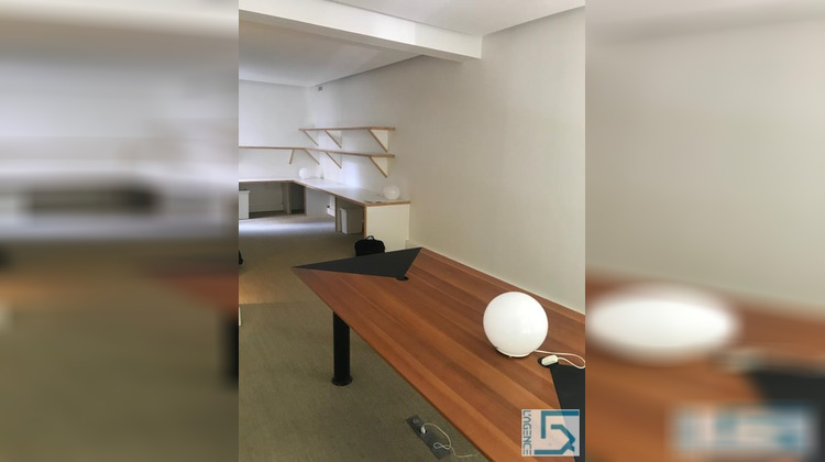 Ma-Cabane - Location Local commercial MALAKOFF, 32 m²