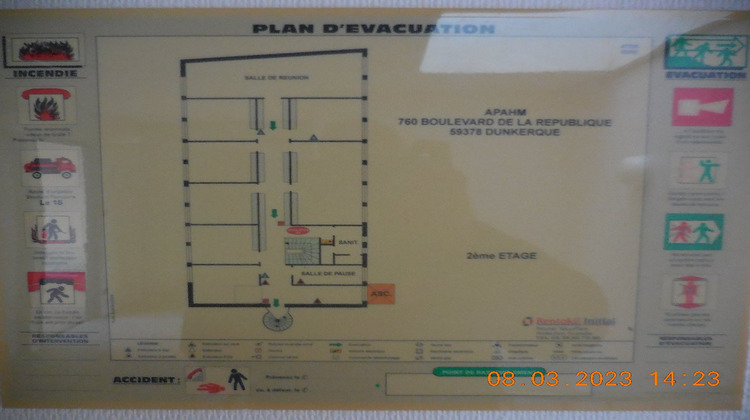 Ma-Cabane - Location Local commercial MALO LES BAINS, 200 m²