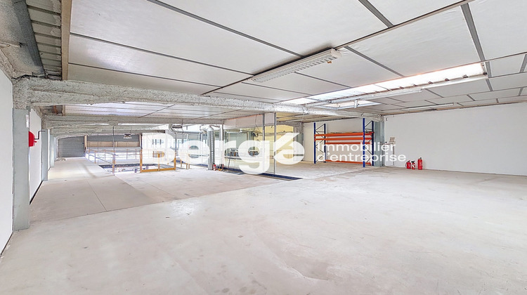 Ma-Cabane - Location Local commercial Mandelieu-la-Napoule, 550 m²