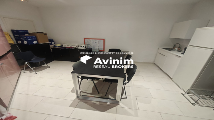 Ma-Cabane - Location Local commercial Mandelieu-la-Napoule, 196 m²