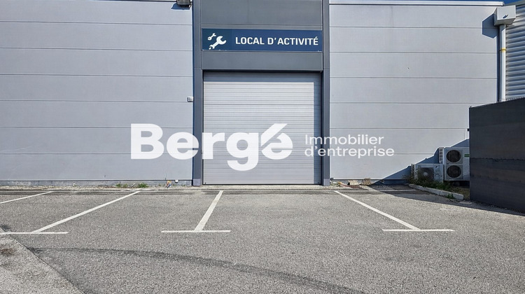 Ma-Cabane - Location Local commercial Mandelieu-la-Napoule, 213 m²