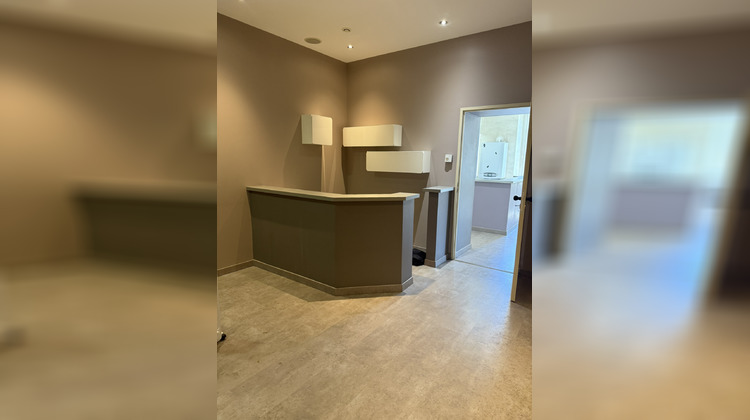 Ma-Cabane - Location Local commercial Mandeure, 68 m²