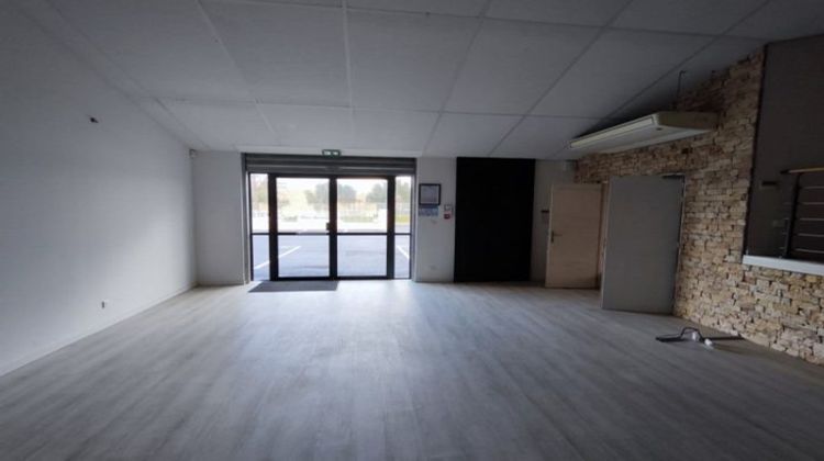 Ma-Cabane - Location Local commercial Marguerittes, 149 m²