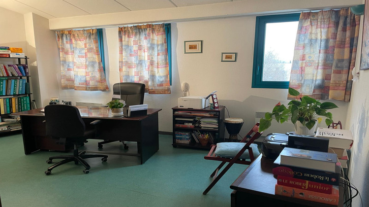 Ma-Cabane - Location Local commercial Marignane, 27 m²