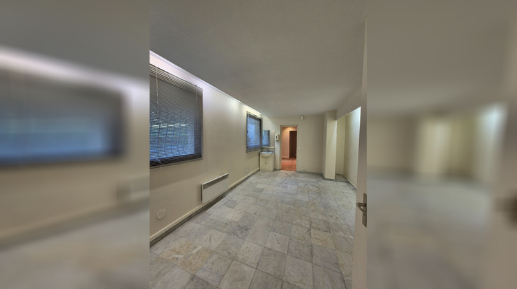 Ma-Cabane - Location Local commercial MARLY-LE-ROI, 45 m²