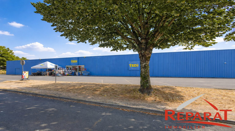 Ma-Cabane - Location Local commercial Marsac-sur-l'Isle, 1465 m²