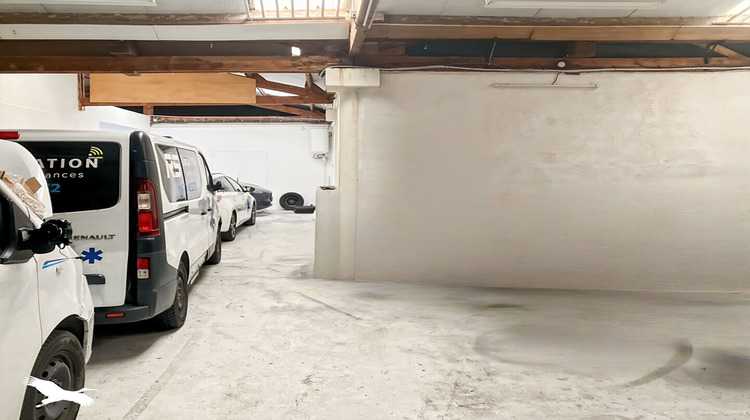 Ma-Cabane - Location Local commercial MARSEILLE 11, 320 m²