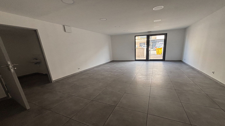 Ma-Cabane - Location Local commercial MARSEILLE 12, 35 m²