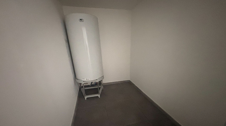 Ma-Cabane - Location Local commercial MARSEILLE 12, 35 m²