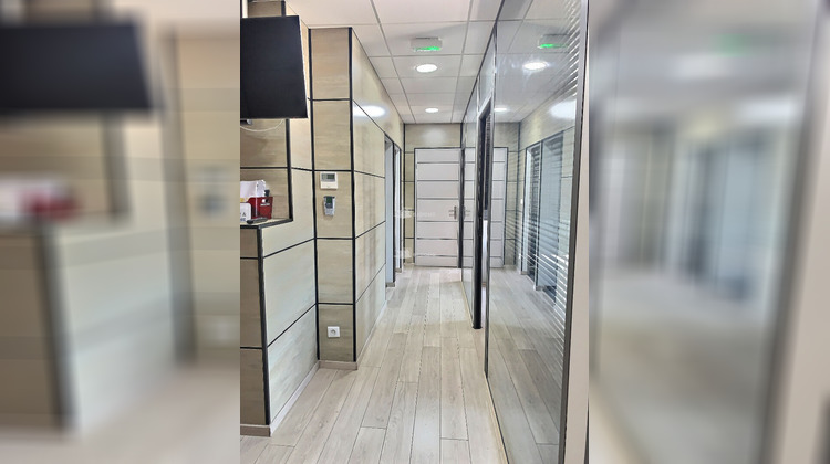 Ma-Cabane - Location Local commercial MARSEILLE 13, 70 m²