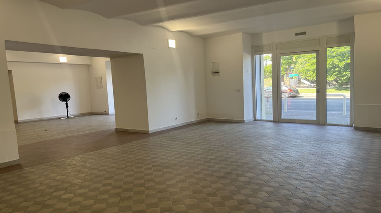 Ma-Cabane - Location Local commercial MARSEILLE, 400 m²