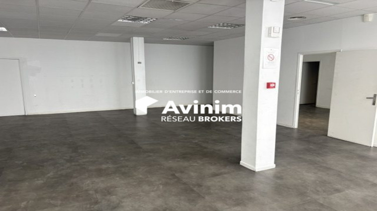 Ma-Cabane - Location Local commercial Marseille, 875 m²
