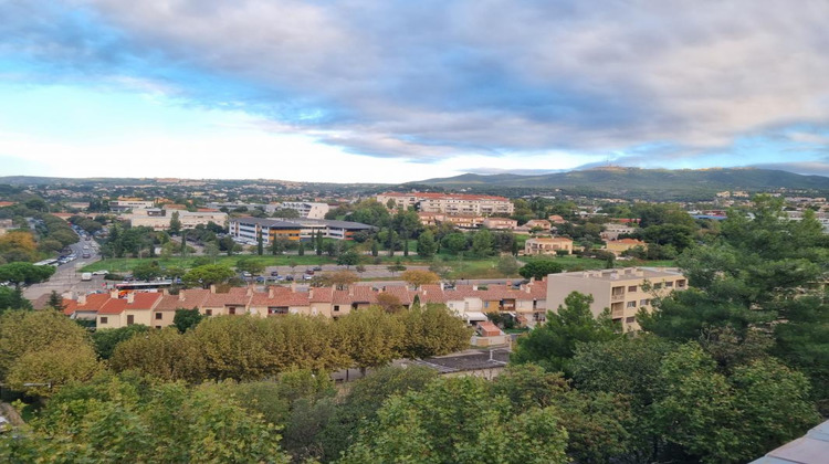 Ma-Cabane - Location Local commercial Marseille, 68 m²