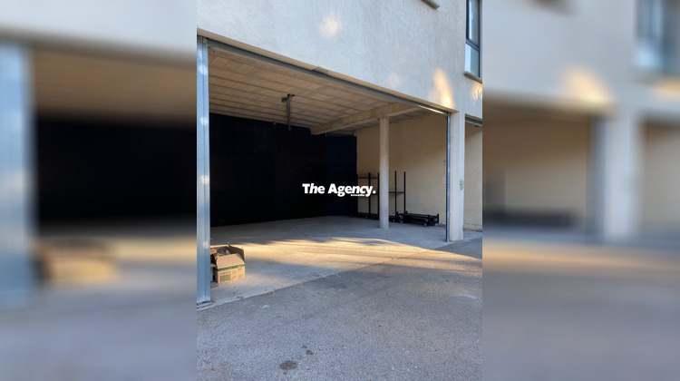 Ma-Cabane - Location Local commercial Marseille, 191 m²