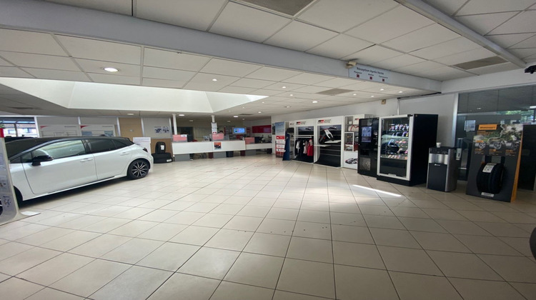 Ma-Cabane - Location Local commercial MARSEILLE, 2365 m²