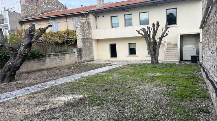 Ma-Cabane - Location Local commercial MARSEILLE, 160 m²