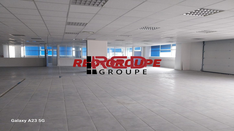 Ma-Cabane - Location Local commercial Marseille, 1500 m²