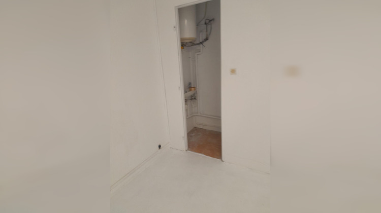 Ma-Cabane - Location Local commercial MARSEILLE 2, 52 m²