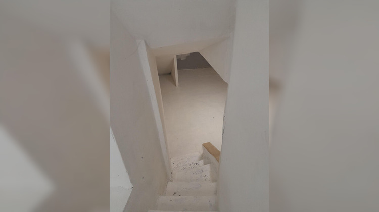 Ma-Cabane - Location Local commercial MARSEILLE 2, 52 m²
