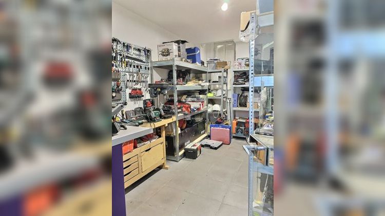 Ma-Cabane - Location Local commercial MARSEILLE 6, 167 m²