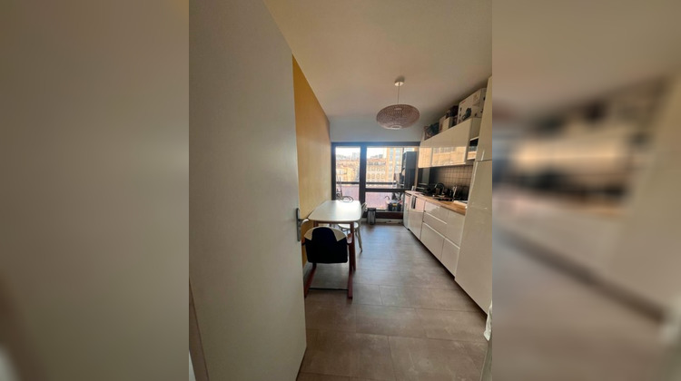 Ma-Cabane - Location Local commercial MARSEILLE 6, 22 m²