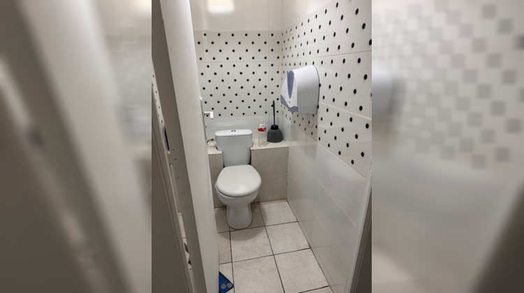 Ma-Cabane - Location Local commercial MARSEILLE 6, 15 m²