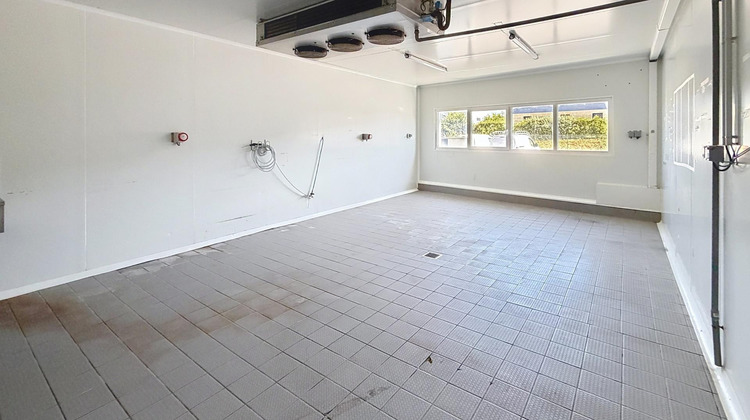 Ma-Cabane - Location Local commercial Martignas-sur-Jalle, 301 m²