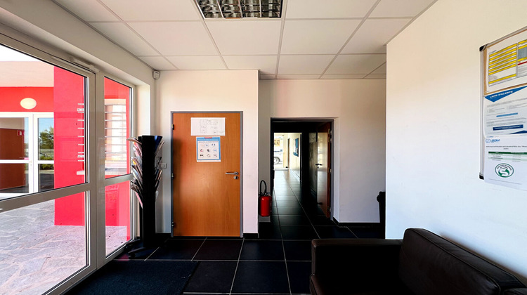 Ma-Cabane - Location Local commercial MARTIGUES, 232 m²