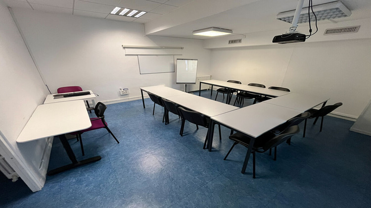 Ma-Cabane - Location Local commercial MARTIGUES, 121 m²