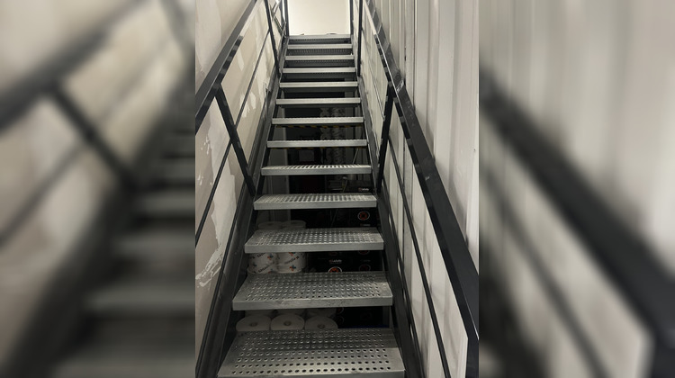 Ma-Cabane - Location Local commercial Martillac, 417 m²