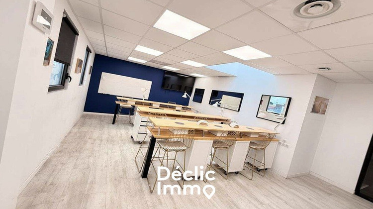 Ma-Cabane - Location Local commercial MAUGUIO, 43 m²