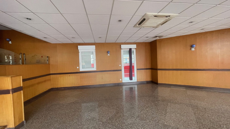 Ma-Cabane - Location Local commercial Mayenne, 110 m²