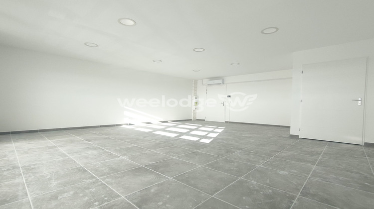 Ma-Cabane - Location Local commercial Mazan, 35 m²