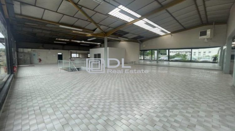 Ma-Cabane - Location Local commercial Meaux, 1800 m²