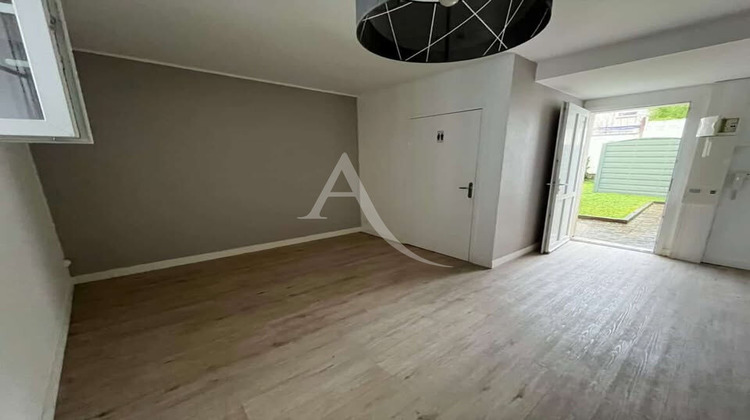 Ma-Cabane - Location Local commercial MEAUX, 50 m²