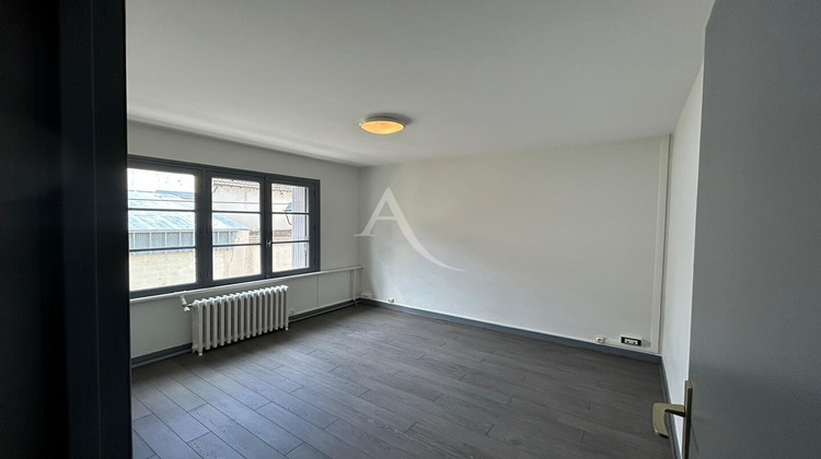 Ma-Cabane - Location Local commercial MEAUX, 120 m²